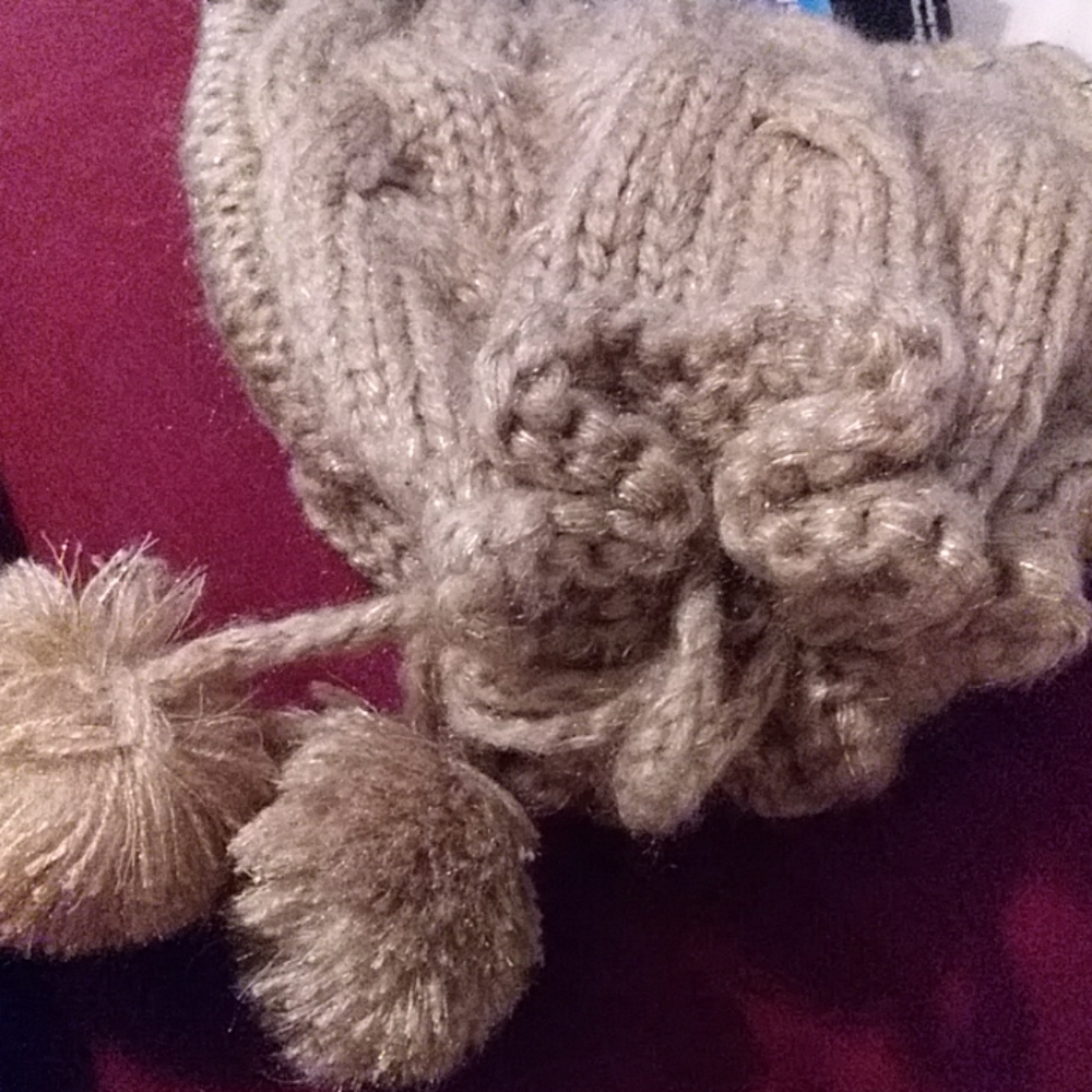 Hat - Picture 4 of 5